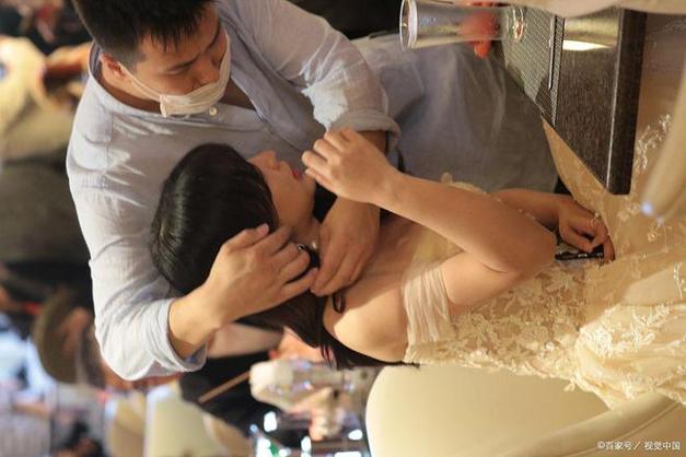 姜妍大尺度写真的相关介绍
