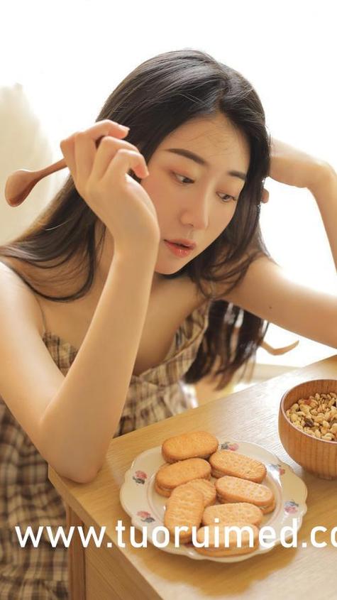 一边摸一边受不的相关介绍