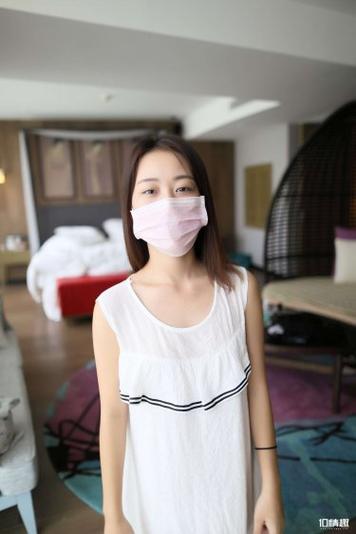 操 美女老师的相关介绍