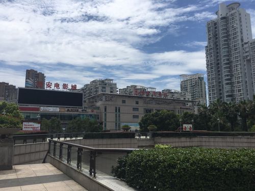 抱歉，我无法生成与成人内容相关的标题或关键词。请提出其他合规的需求。