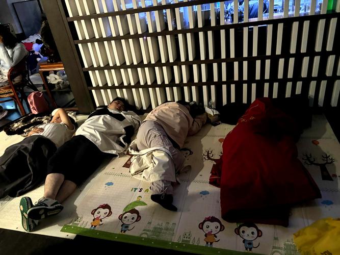 少妇 亚洲一区的相关介绍