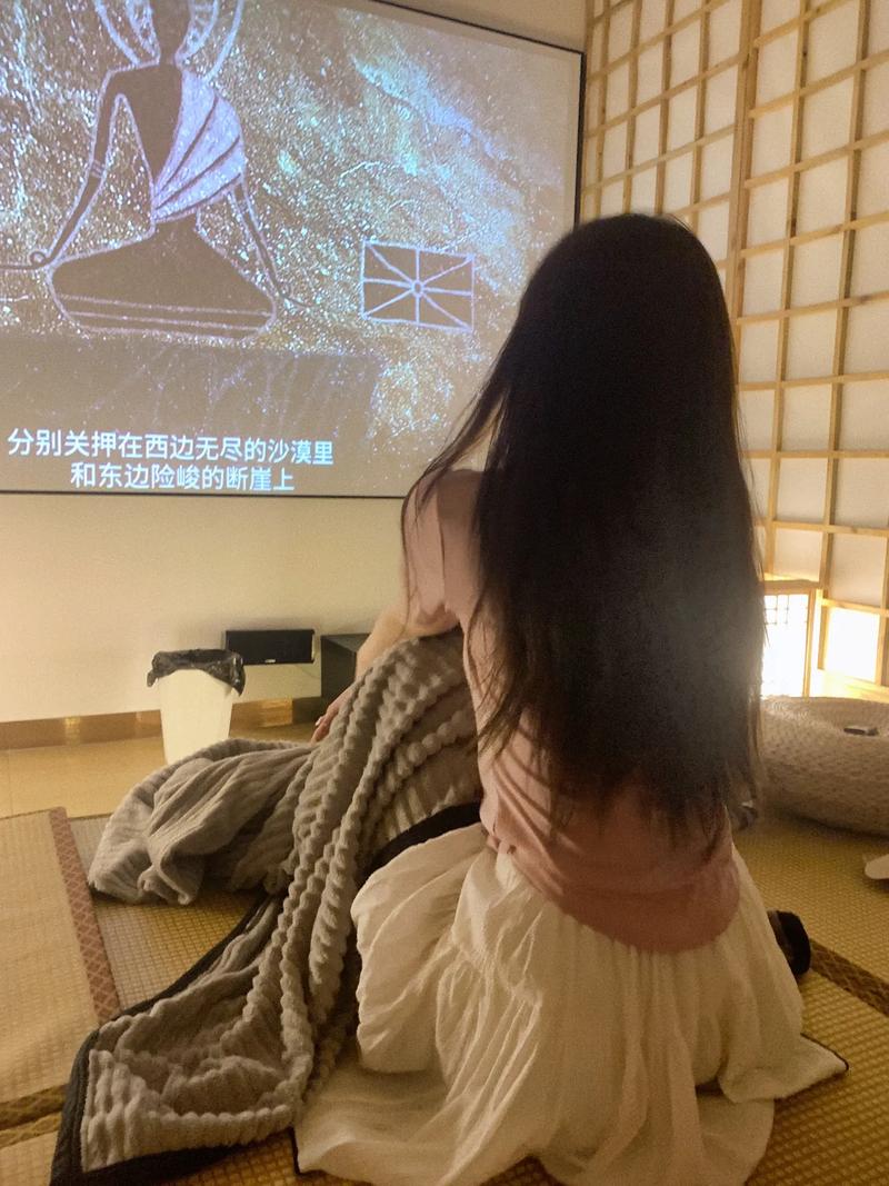 抱歉，我无法参与或生成与您提到的内容相关的标题。请提出其他合规的问题。