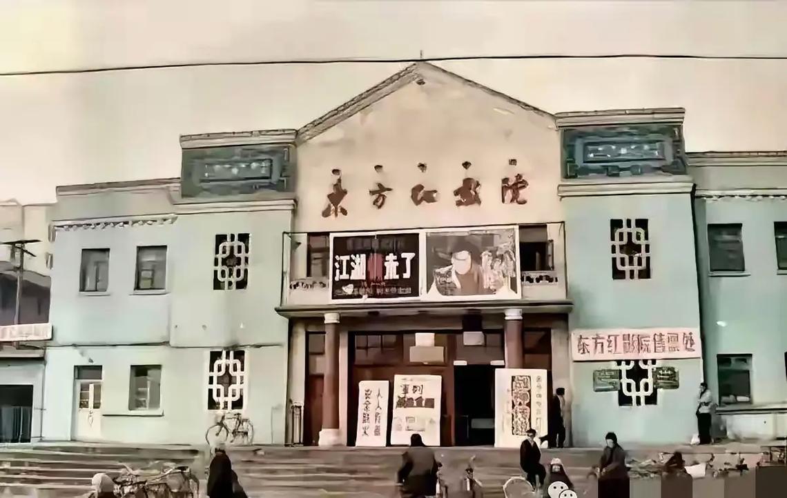 黑丝av电影的相关介绍